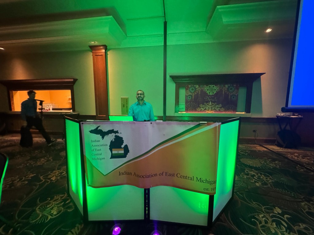 Shreeraj Entertainment - DJ Aashish Patel - Professional DJ Service