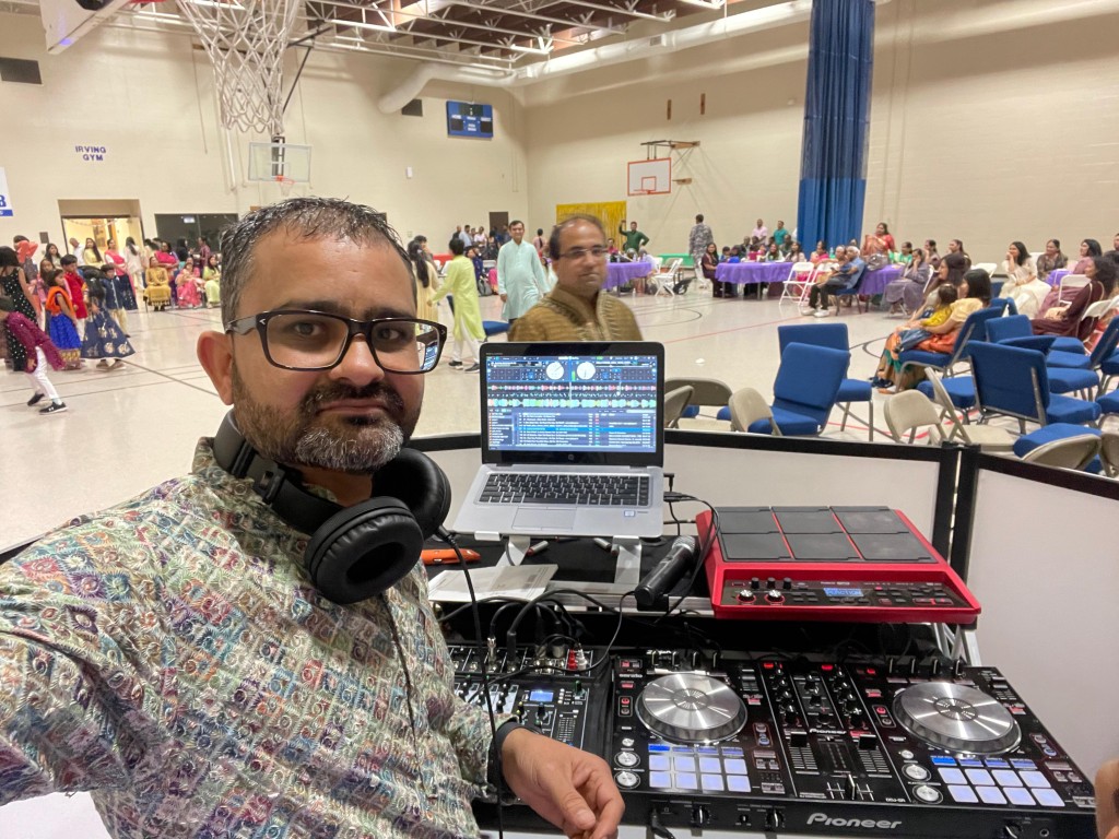 Shreeraj Entertainment - DJ Aashish Patel - Professional DJ Service
